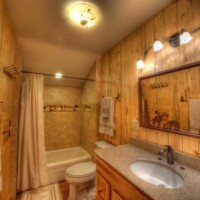 flat-tops-hunting-cabin-bathroom
