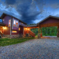 flat-tops-hunting-cabin-outside